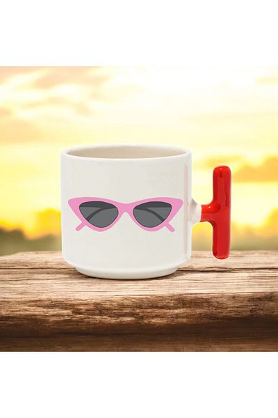 BB TRADE Red T-Handle Ceramic Printed Mug with Pink Glasses Design 250 ml
