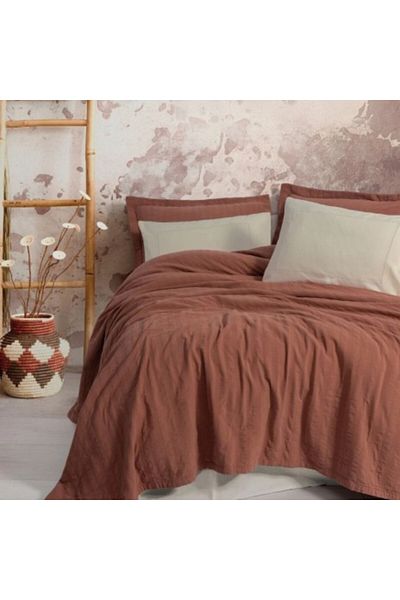 Cotton Box Quilt 230x240cm with bed sheet and pillowcases, cotton with embroidery, Vilo Caramiziu