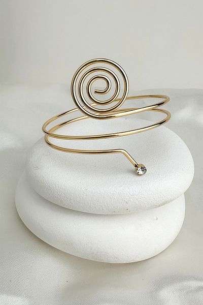 Modex Gold Color Single Stone Round Geometric Shaped Arm Accessory (Diameter: 9cm)