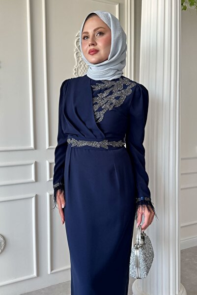 InStyle Камінь комір з пір'ям на рукавах, темно-синя вечірня сукня