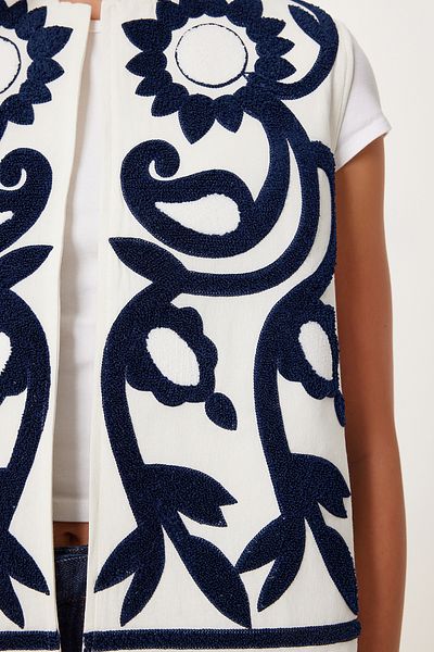 Lovelyİstanbul Flower Motif Linen Vest Ecru Dark Blue Lqs0016