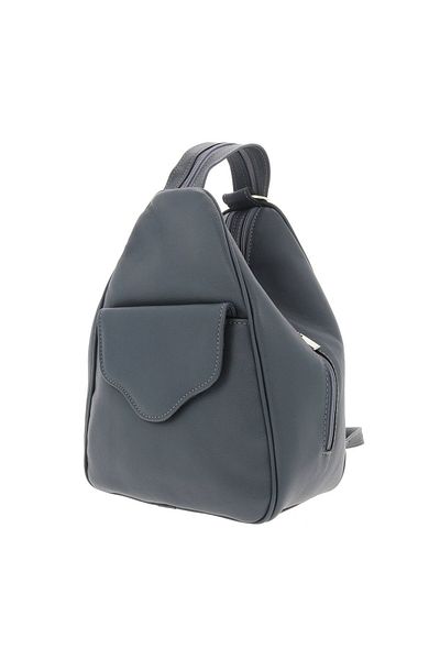 Magazinul de genti Women's backpack made of soft natural leather, model 126,