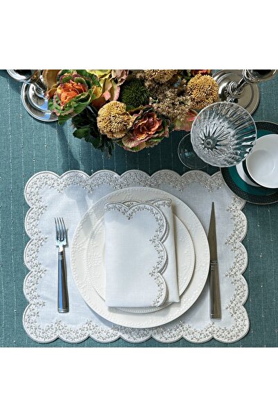 EVİMKOKOŞ Çiçekli Taç Model Amerikan Servis 2'li