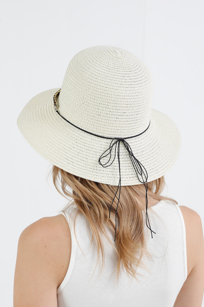 Fulla Moda Leather Detailed Beaded Straw Hat