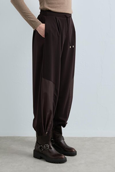 Nihan Paçası Büzgülü Pantolon Kahve