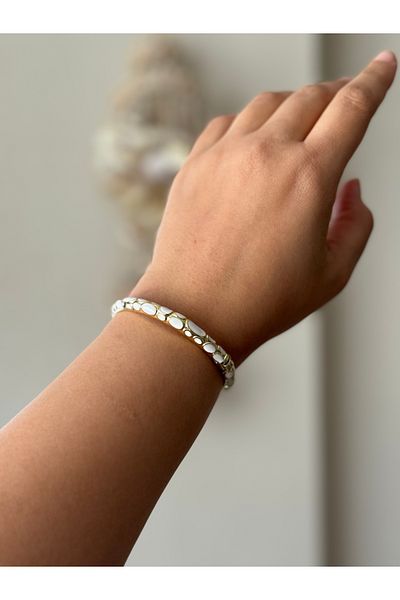 Beloria Mineli Oval White Steel Bracelet