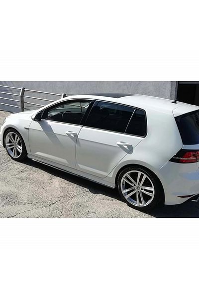 CED AUTO TRADE Prelungire praguri laterale compatibile VW GOLF 7 VII 2012-2020 negru Lucios