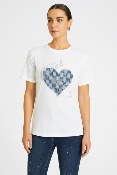 Nüans Ekru Kalp Desenli Taşlı Kadın Tshirt