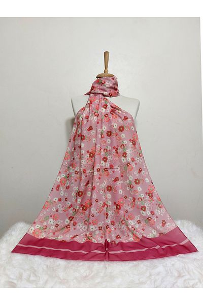 REMOMODA Patterned Chiffon Shawl Floral Model