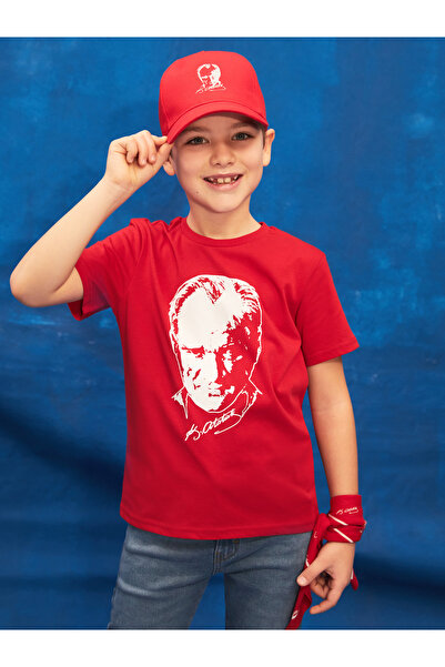 LC Waikiki Αγορικό μπλουζάκι με λαιμόκοψη Ataturk με κοντό μανίκι