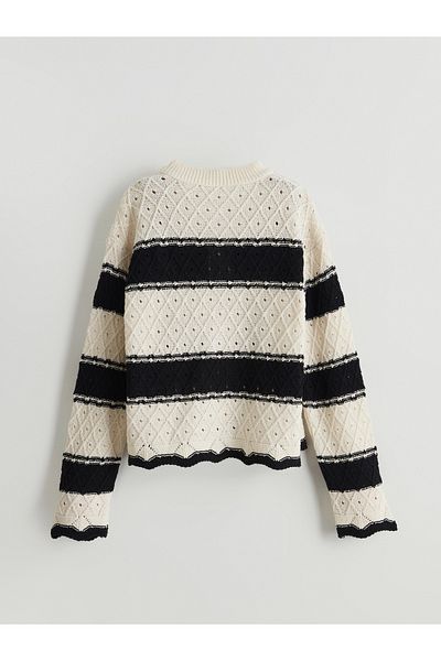 LC Waikiki Strickjacke für Mädchen mit durchbrochenem Rundhalsausschnitt