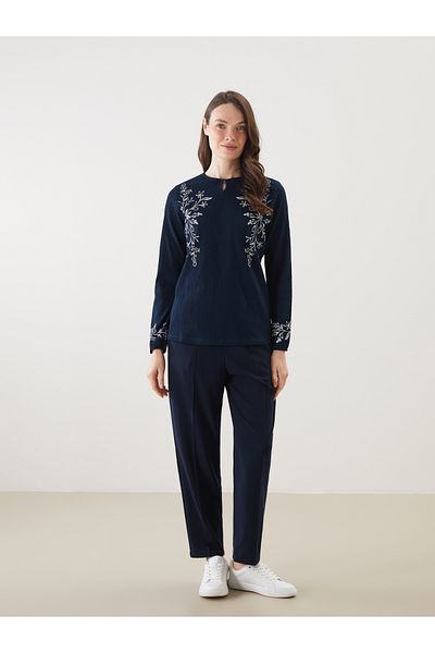 LC Waikiki Blumenbluse mit Rundhalsausschnitt