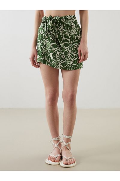 LC Waikiki Women's Beach Shorts Skirt with Tie Waist Pattern
