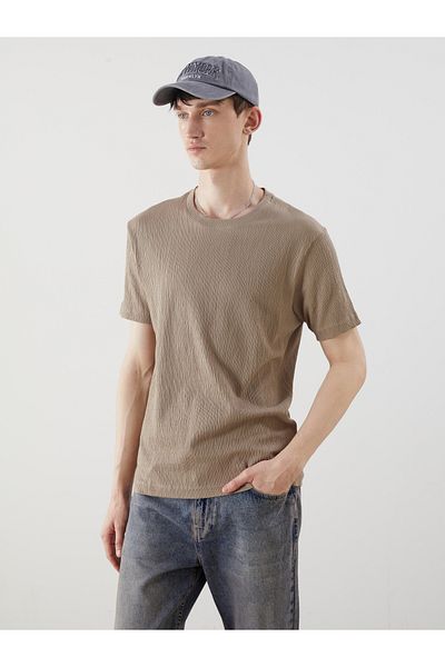 LC Waikiki Kurzärmliges Herren-T-Shirt mit Rundhalsausschnitt