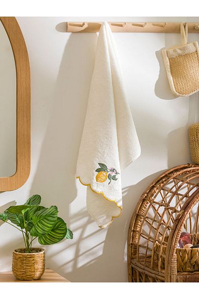 LC Waikiki Ecru Lemon Embroidered Cotton Face Towel 50X80 cm