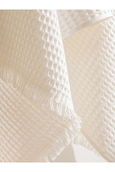 LC Waikiki Ecru Cotton Bath Towel 70X140 cm