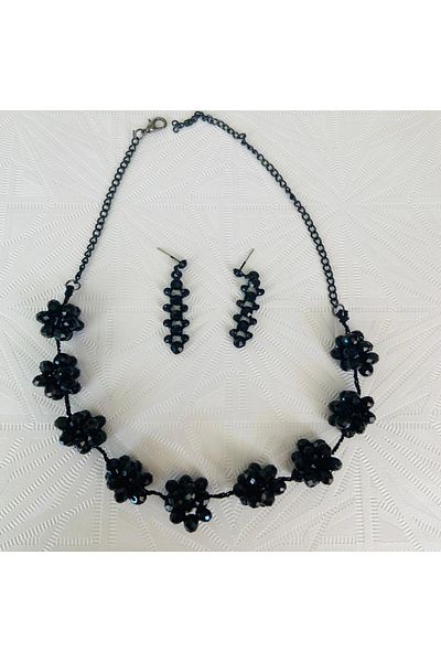 Joints Black Color Crystal Earrings and Necklace Set