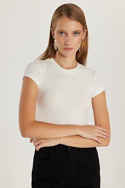 Tudors Γυναικείο μπλουζάκι με κανονική εφαρμογή Classic Cut Crew Neck Viscose Fabric Ultra Soft Λευκό T-shirt