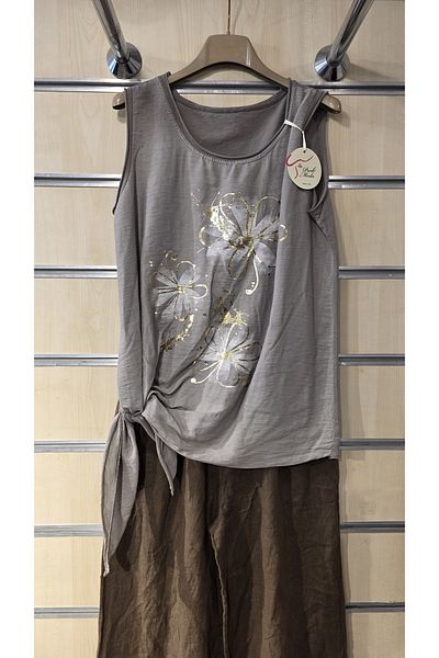 Park Moda Ιταλική μπλούζα με μηδενικό μανίκι με λουλουδάτο σχέδιο