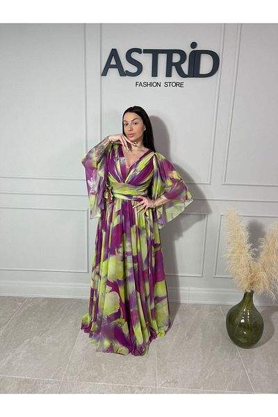 ASTRID FASHION STORE Rochie Courtney lungă multicoloră din voal cu mânecă fluture