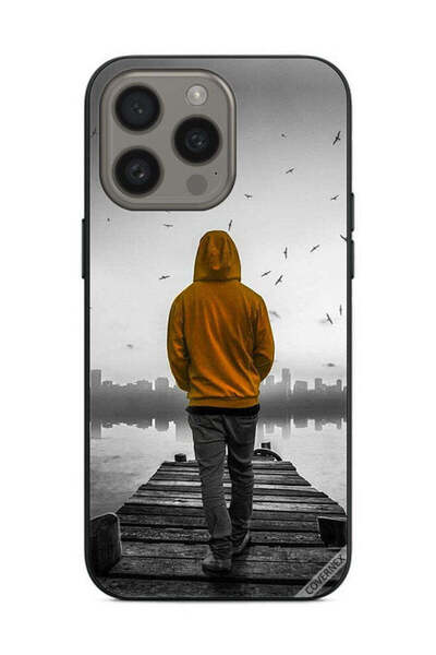 Covernex غطاء حماية لجهاز Apple iPhone 15 Pro Max - فتى حزين يمشي