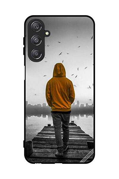 Covernex غطاء حماية لهاتف سامسونج جالاكسي M34 5G - فتى حزين يمشي