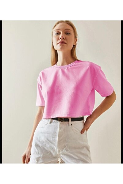 nutika Short Sleeve Oversize Crop T-Shirt