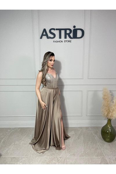 ASTRID FASHION STORE Mara long satin dress with rhinestones at the bust and slit on the leg