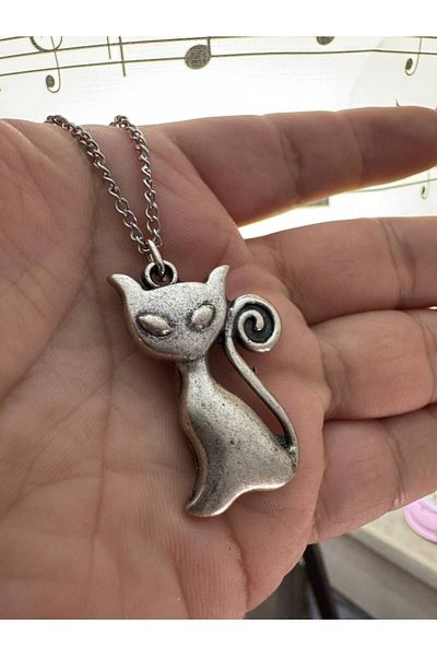 Herşey Nota Elegant Cat Figured Metal Necklace – Symbol of Elegance and Love