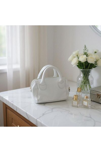 essbag Women's Mini Leather Look Bag