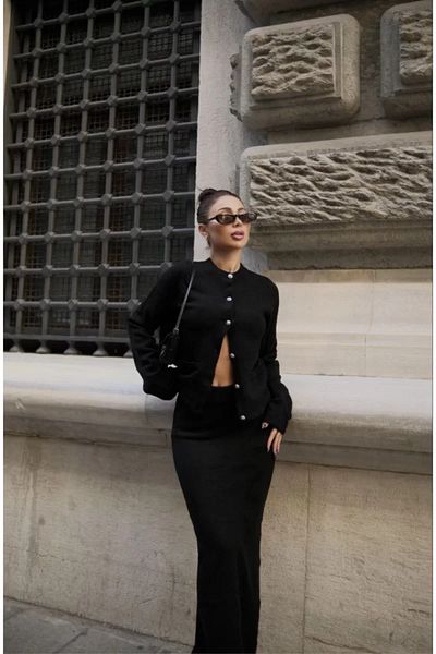 ruum fashions Buttoned Knitwear Double Suit Long Skirt, Crew Neck, Oversize