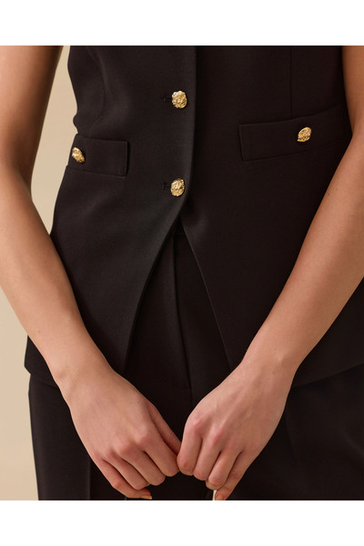 SEÇİL Γιλέκο με στρογγυλή λαιμόκοψη με χρυσό κουμπί