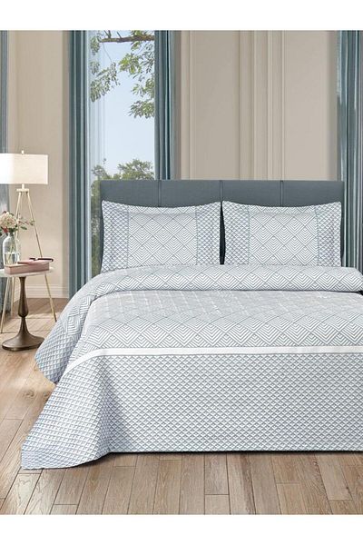 Karna Home Avra Bedspread Set