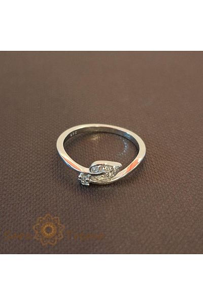 saratremo Inel cu frunze placat cu rodiu din argint