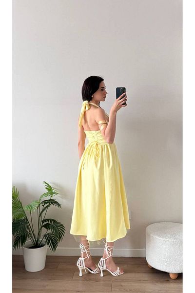 LOCH BUTİK Rochie midi cu căptușeală galbenă pentru femei, cu gât lung din tul