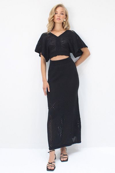 VAGGON Women's Black Deep V-Neck Ethnic Pattern Hole Openwork Knitwear Crop Blouse and Skirt Set Prmx14001