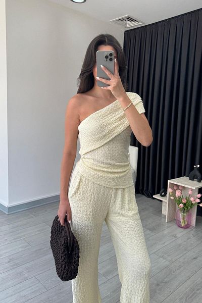 ECEMİ Yona Ecru Off Shoulder Blouse Pants Set