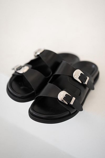 Parponi Teresa Women's Thick Sole Buckle Slippers Black