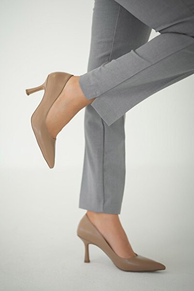 Parponi Monat din piele cu toc subțire Stiletto Mink