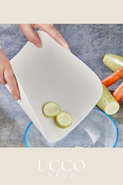UCCO Flexible Non-Slip Cutting Mat 23X34 cm |   Knife Friendly Practical Chopping and Carrying Base Presentation