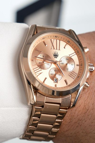 WATCHOFROYAL Royce Rose Steel Wristwatch