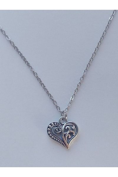 VerdeHome Silver Color – Elegant and Stylish Necklace with Clover, Infinite Heart, Heart, Butterfly and Rabbit Design