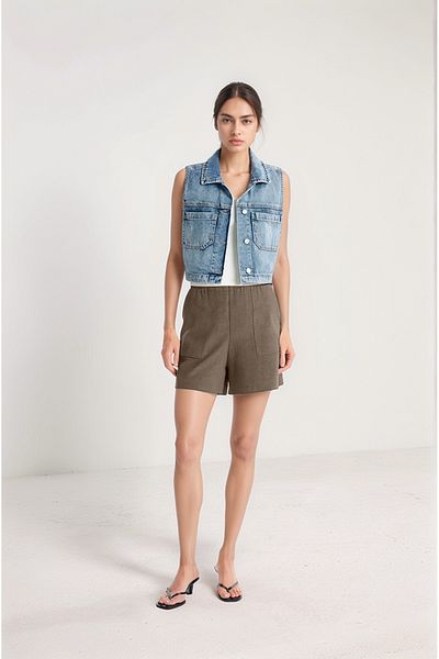 Bled Women's Stonewashed Silk-Lyocell Fabric Shorts with Top Pockets and Elastic Waist