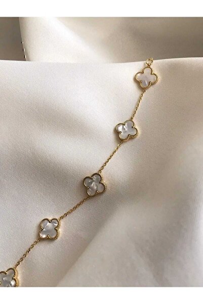 candlght سلسلة ذهبية اللون بيضاء بخمسة أساور صغيرة من البرسيم
