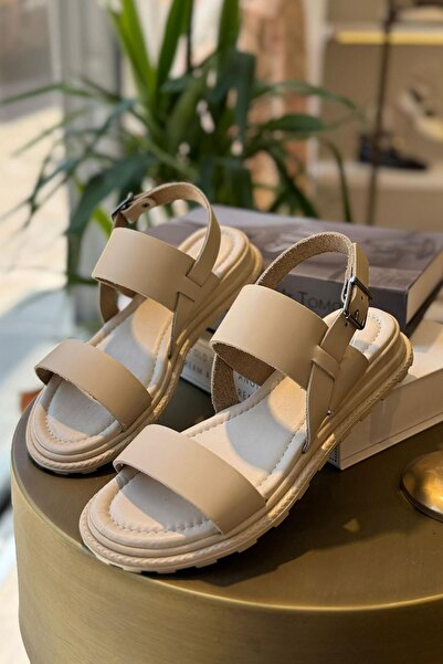 BABLACK صندل نسائي من Alla ذو شريطين باللون الكريمي