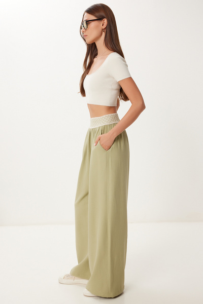 Happiness İstanbul Women's Green Knitted Detailed Linen Trousers Bv00163