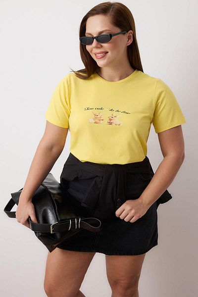 Trendyol Curve Light Yellow Fitted/Skin-Fitting Rabbit Printed Knitted Plus Size T-Shirt Tbbss25Bf00076