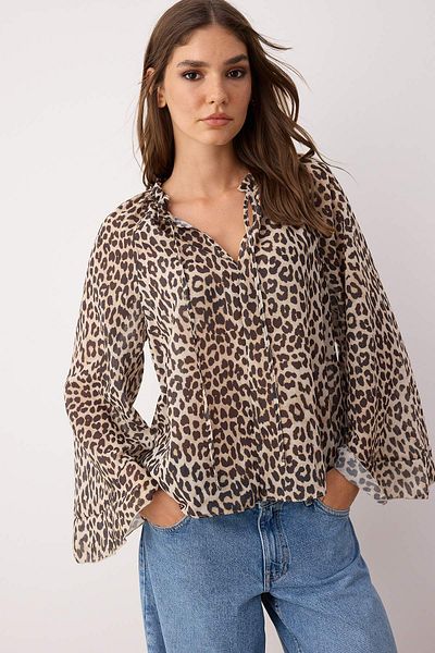Trendyol Collection Multicolored Flounce Sleeve Leopard Print Woven Blouse Twoaw26Bz00054