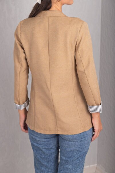 armonika Női teveujjú, csíkos, egygombos dzseki ARM-22K001122