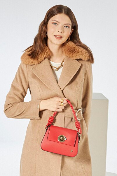 Zühre Minimal Plain Red Bag with Accessory Detail Z0306